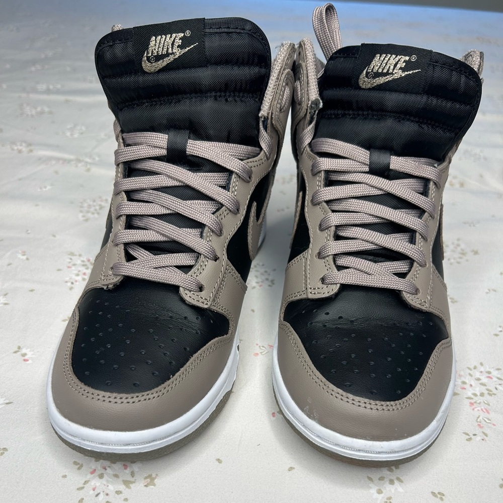 Nike Dunk High Moon Fossil